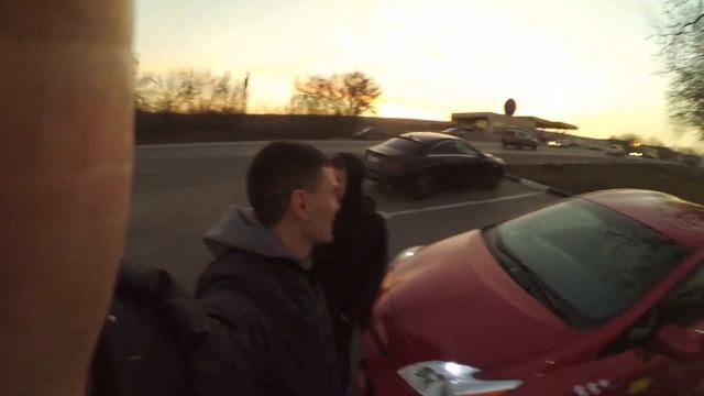 #2НеTaxiDaily Костя блогер.Как снимали Prius 30.Забирем LEAF смотреть онлайн