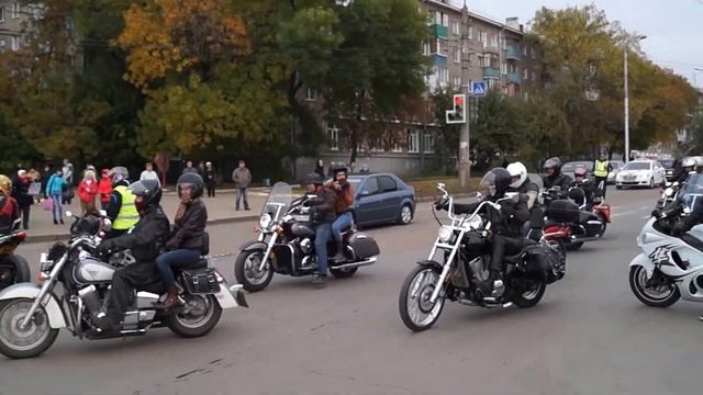 Закрытие мотосезона 2013 УФА Колонна на ДК Машиностроителей #5 смотреть онлайн