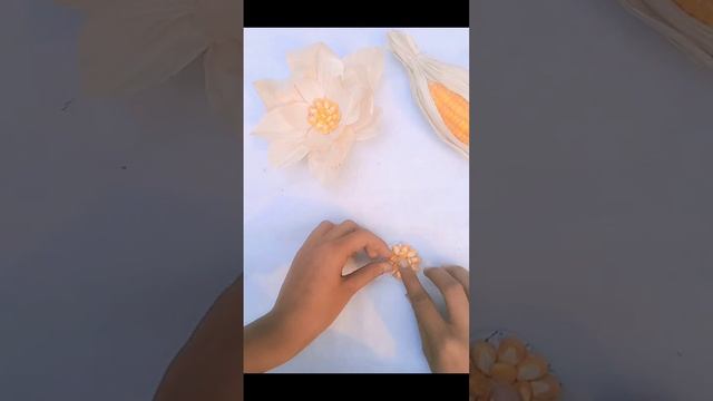 How To Make Flowers With Corn Husks?|  #viral #diy #fyp #craftpaper #trending #craft#cornflower