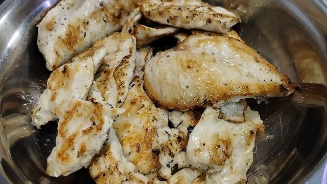 Кучугуры. Обзор кафе и столовой у моря! Азовское море! Атлантида в Кучугурах! #антонобзорюга #атлант смотреть онлайн