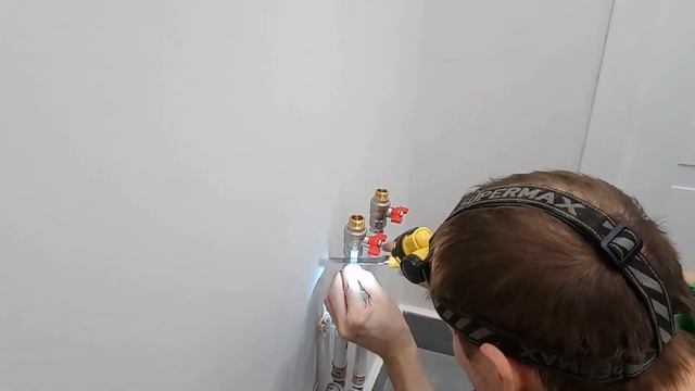 Установка накопительного водонагревателя 80 литров Electrolux смотреть онлайн