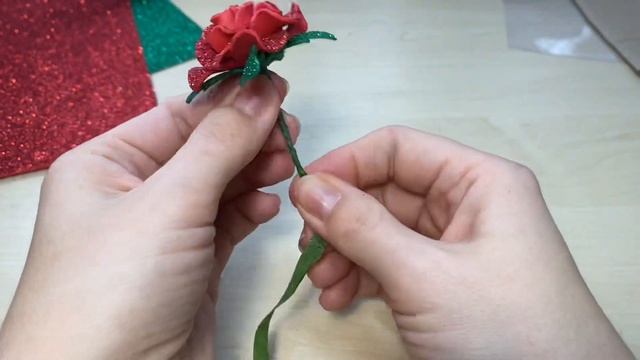 Роза в колбе Своими руками Цветы из фоамирана Поделки из фоамирана смотреть онлайн
