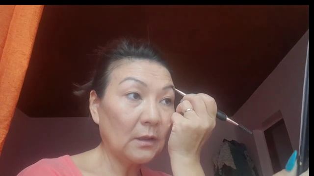 КРАСИВЫЙ МАКИЯЖ ДНЯ С СИНИМИ СТРЕЛКАМИ.9 ОКТЯБРЯ 2022 ГОДА. смотреть онлайн
