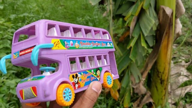 6 Minutes Of Finding Lot's Of Medium Size Amazing Toy Vehicles Which Was Hidden In Bushes смотреть онлайн