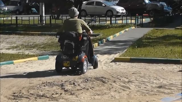 Песок. Скутеры для инвалидов. Mobility scooter. смотреть онлайн