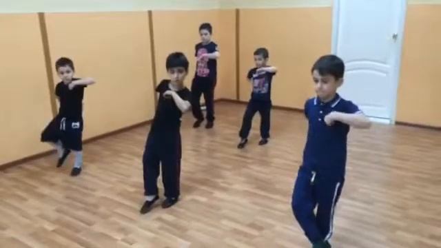 Уроки лезгинки. Школа Лезгинки и Ансамбль Эхо Кавказа. 8-963-784-97-47. Руководитель Инга Князь смотреть онлайн