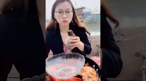 Chinese Girl Eat Geoducks Delicious Seafood #14 | Seafood Mukbang Eating Show