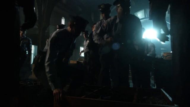 The Penguin Brings Gifts To The GCPD | Season 5 Ep. 4 | GOTHAM смотреть онлайн