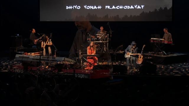 Deva Premal & Miten with Manose_ Gayatri Mantra Live in Concert ~ Sydney, 2020.mp4 смотреть онлайн