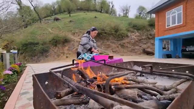 БАБУШКА ИСПЕКЛА ХЛЕБ Азербайджанская Кухня Деревенская Кухня Рецепты смотреть онлайн