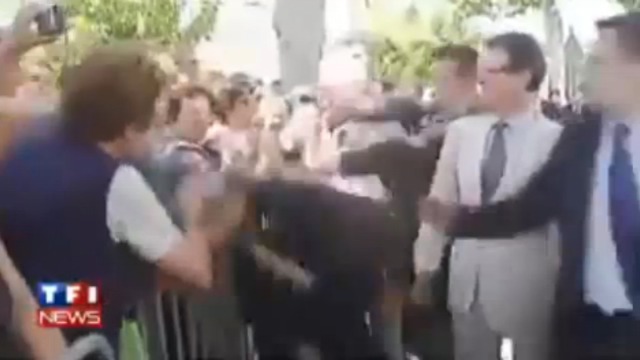 Нападение на Николя Саркози смотреть онлайн