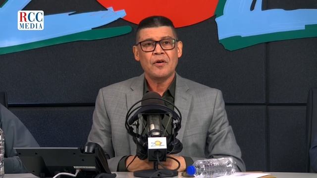 Ricardo Nieves: “Es muy vergonzoso y deprimente, más por el apellido que tu llevas” смотреть онлайн