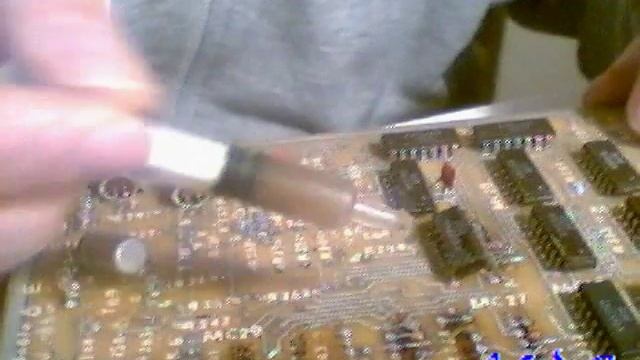 Как выпаять микросхему с двухсторонней платы смотреть онлайн