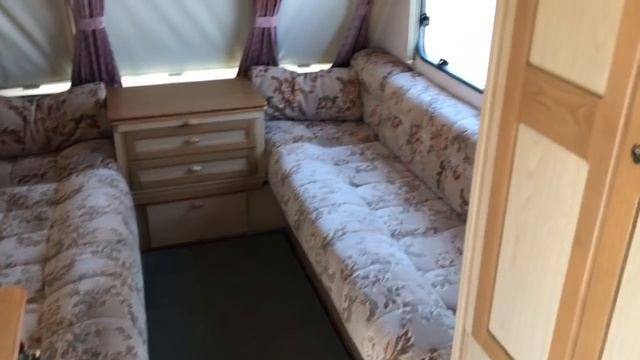 Обзор прицеп дача. Sterling Europa 390. Трёх местный. Год-1999. Цена-375тыс. смотреть онлайн