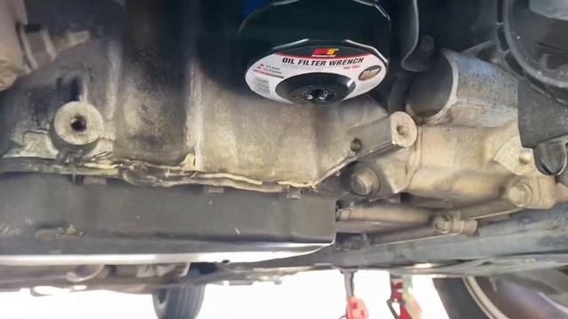 Chevrolet Malibu oil change in 5 min смотреть онлайн