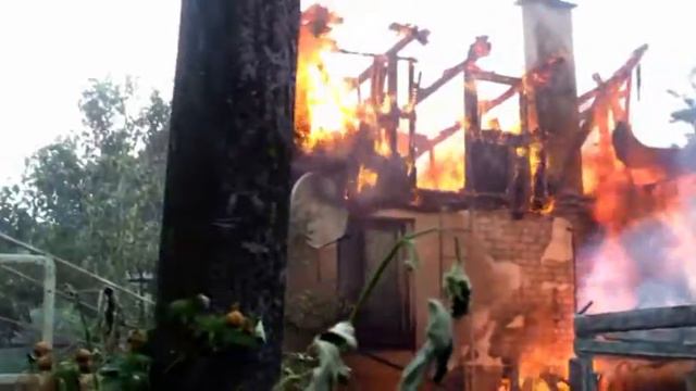 Пожар по пер.Амбулаторному 6 смотреть онлайн