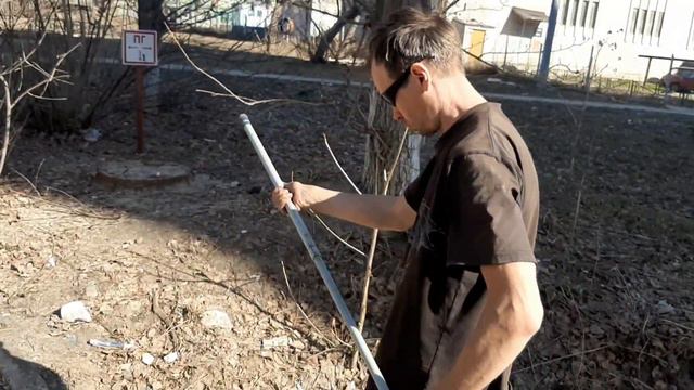 ПЕНСИОНЕРКИ В ПОИСКАХ КАРТОНА,вывозим макулатуру у бабушек смотреть онлайн