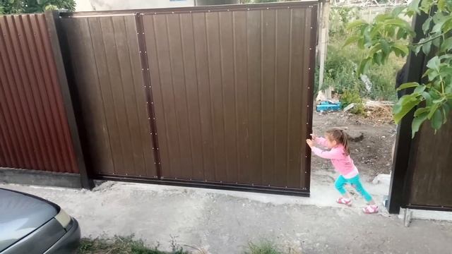 + 79787055581 Откатные ворота Симферополь.Даже ребенок легко откроет ворота от компании Модуль смотреть онлайн