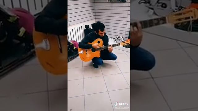 🔥🔥Цыган Очень красиво поет и играет на гитаре🔥🔥 смотреть онлайн