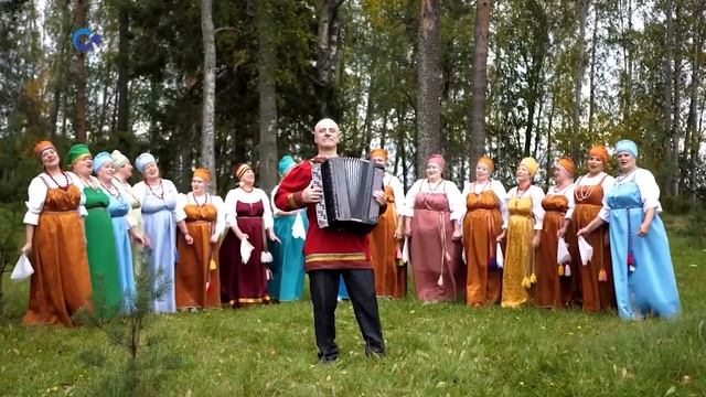 Пудожский народный хор, несмотря на первый снег, решил согреть жителей республики теплыми кадрами смотреть онлайн