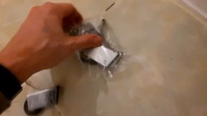 Хрустят ролики в шкафе купе