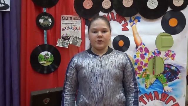 Стихотворение "Колышет берёзоньку ветер весенний..." смотреть онлайн