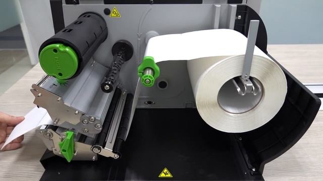 TSC MH261T Series: Loading the media and the ribbon смотреть онлайн