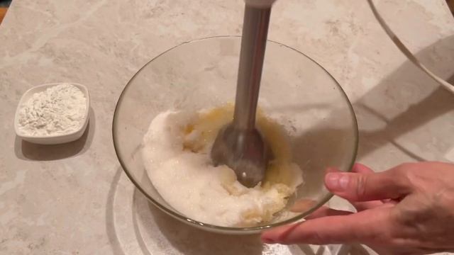 Пироги с творогом и ягодами