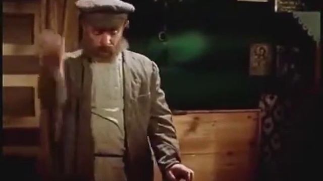 Пришлось даже постучать кулаком по столу смотреть онлайн