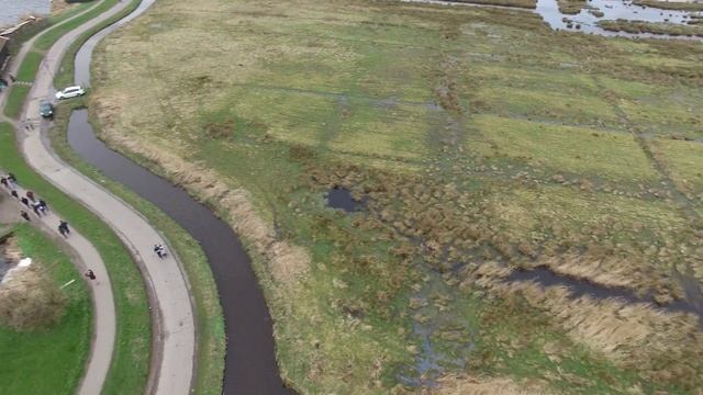 4K UHD: Zaanse Schans, Amsterdam, Netherlands. Ветряные мельницы и лесопилки. Часть 1 смотреть онлайн