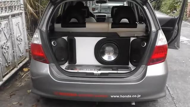 Infinity REFERENCE 1262W Subwoofer Demo