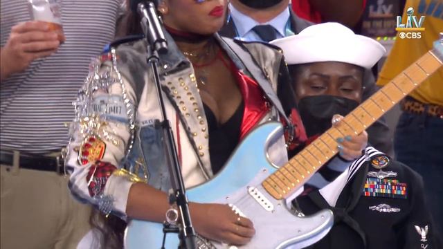 H.E.R. Sings America the Beautiful at Super Bowl LV смотреть онлайн
