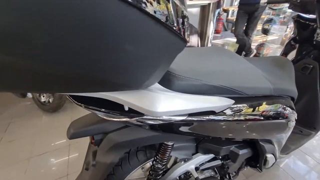 HONDA SH 350 Black 2022 смотреть онлайн