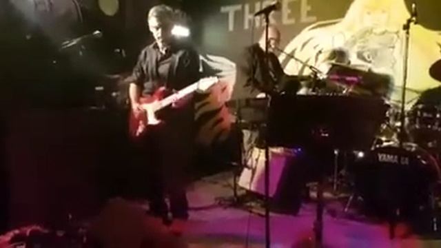 Impossible Guitar by Phil Manzanera as performed by Roxy Musique смотреть онлайн