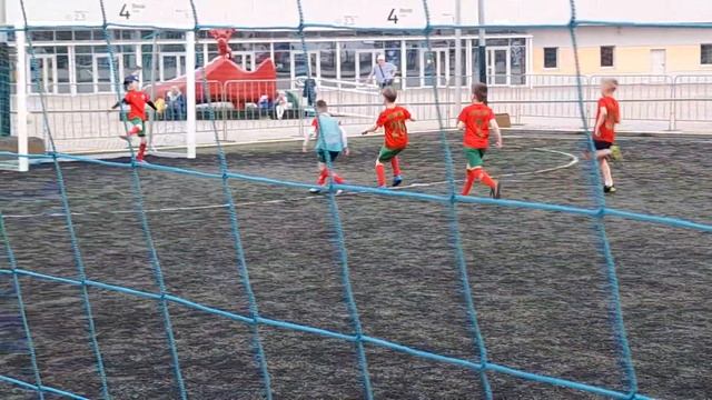 Игра в команде #футбол#мояигра#дриблинг#тренировка#гол#мессироналду# смотреть онлайн