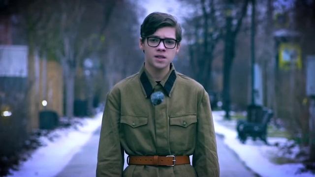 В этот день, 07 ноября 1941 года, в Москве состоялся военный парад, посвященный 24 годовщине Октябрь смотреть онлайн