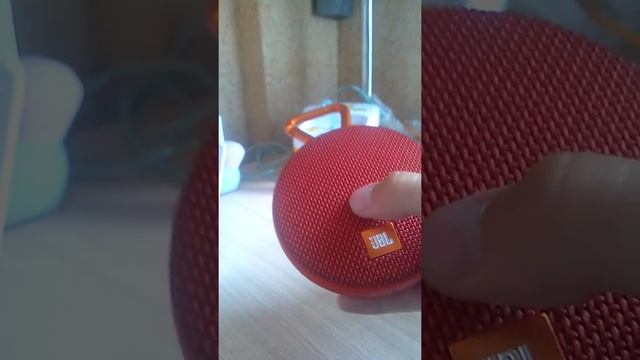 Распаковка JBL CLIP 2 смотреть онлайн