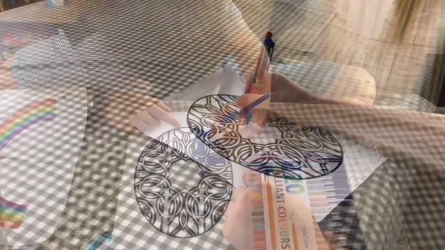 Day 23 - Hope in Isolation - Rainbow Easter Egg Hunt смотреть онлайн