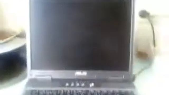 Asus A9T прикол, не включается ноут асус 240p /Holly Shit Notebook Asus смотреть онлайн
