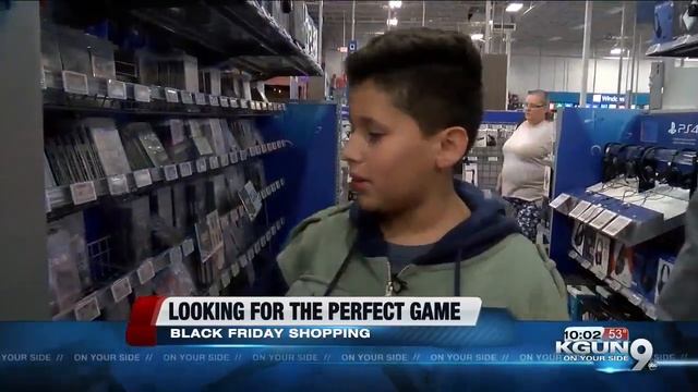 One child's Black Friday experience смотреть онлайн