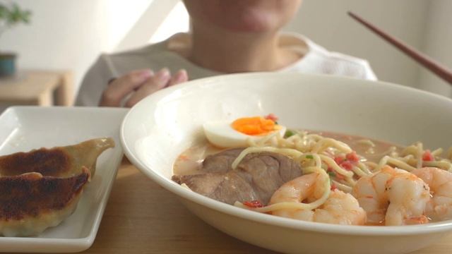 ASMR Mukbang | Shrimp Soup Noodles With Big Plump Shrimp?? * Sapporo's Best Ramen * Ebisoba Ichigen