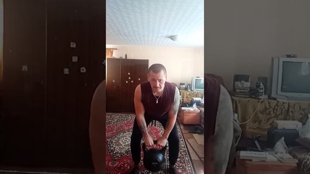 комплекс с гирей на каждый день(день 59 без отдыха)💪💪🔥 смотреть онлайн