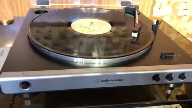 Mâm than Audio-Technica AT-LP60XUSB смотреть онлайн