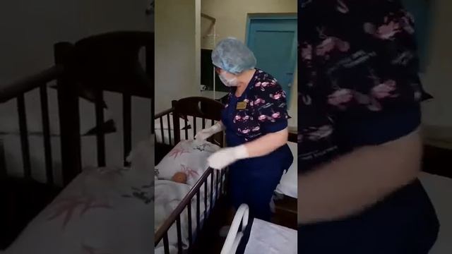 Отработка алгоритма смены постельного белья ребенку. смотреть онлайн