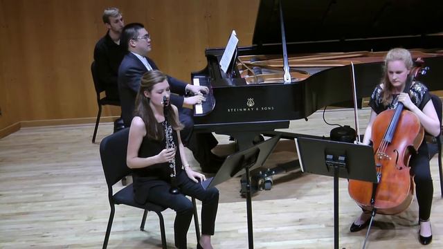 Beethoven: Trio in B-flat Major Op. 11 for Clarinet, Cello, and Piano смотреть онлайн