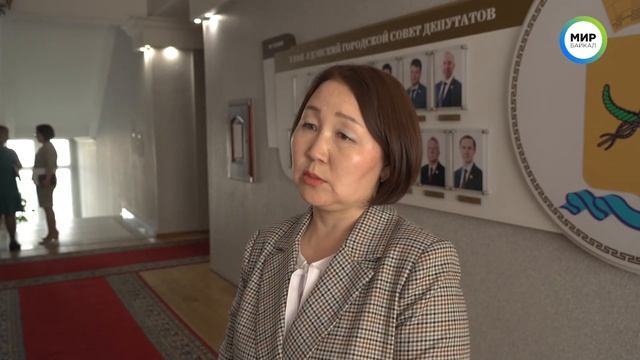 У администраций районов Улан-Удэ будет больше полномочий по распоряжению имуществом смотреть онлайн