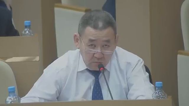 "Мы вас сейчас выгоним!", - депутаты Ил Тумэна чуть не выгнали министра Ирину Высоких смотреть онлайн