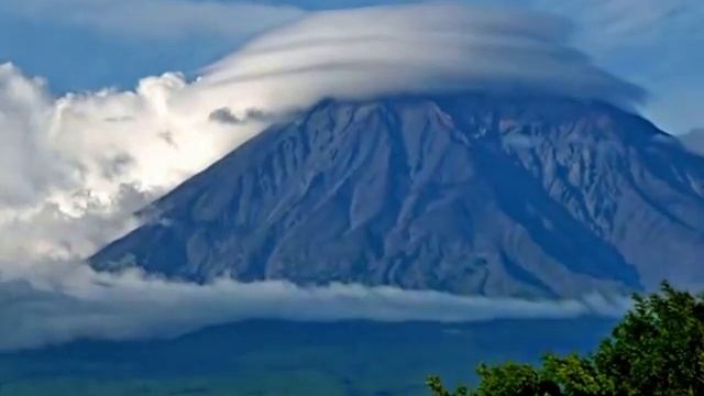 Фрэнк Синатра (Frank Sinatra) "The World We Knew" ("Over and Over") смотреть онлайн