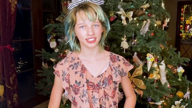 Can You Tell She's A Huge Harry Potter Fan? Milla Jovovich Quizzes Ever Anderson For #LOVE23
