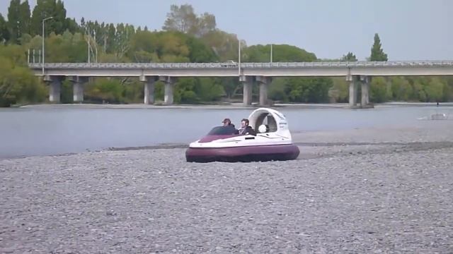 Катер на воздушной подушке, универсальное судно